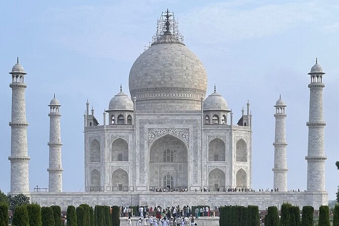 Private 4 Days Golden Triangle Tour from New Delhi with Driver - Agra Fort gives day two historical weight