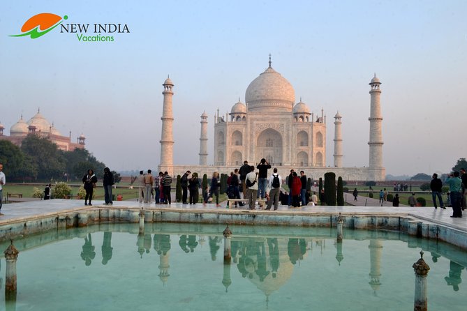 Private Agra Day Trip Taj Mahal Sunrise Tour From Delhi - Agra Fort explains the imperial setting
