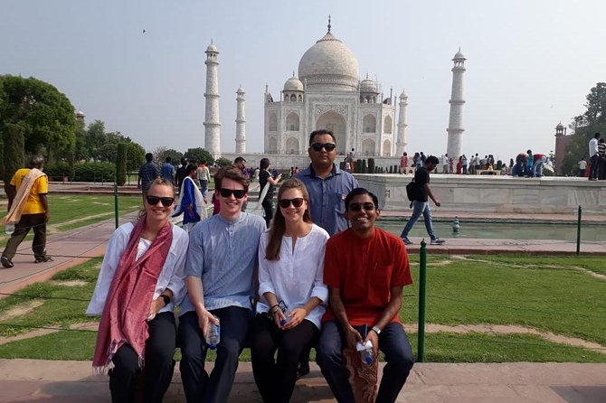Private Agra Tour: Taj Mahal, Baby Taj & Lunch from Delhi by Car - Agra Fort: a different kind of Mughal experience