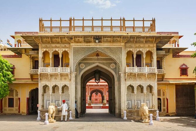 Private Amer Fort and Jaipur City Tour from Delhi By Car - Amber Fort brings Jaipur’s grandest setting