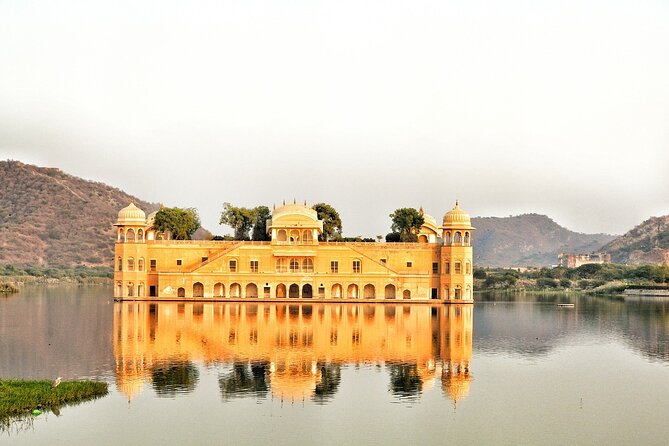 Private Amer Fort and Jaipur City Tour from Delhi By Car - Jantar Mantar finishes with serious science