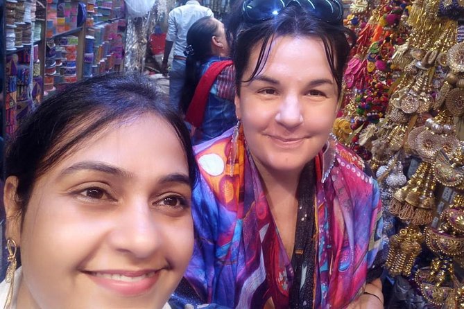 Private Customized Delhi Shopping Tour with Female Consultant - Chandni Chowk: the energetic heart of the day