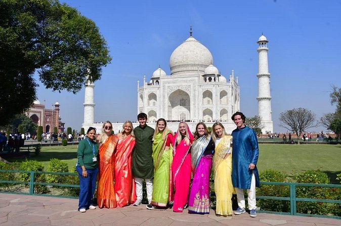 Private Day Tour to Taj Mahal and Agra fort from Delhi - The guide makes the difference