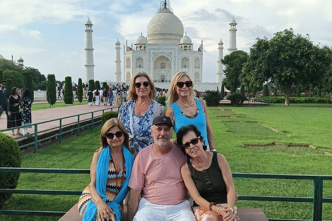 Private Day Tour to Taj Mahal and Agra fort from Delhi - What the $40 price really includes