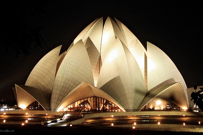 Private Delhi City Tour Including New Delhi and Old Delhi - India Gate, Rashtrapati Bhavan, and Parliament House