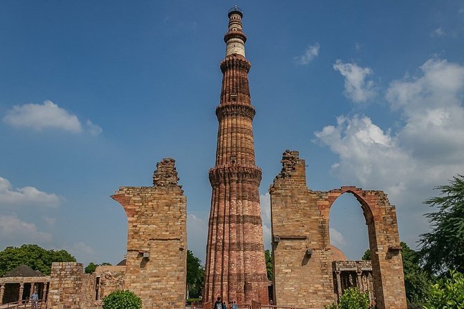 Private Delhi Day Tour with Tour Guide - What the private car changes