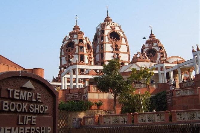 Private Delhi tour with Lotus Temple, ISKCON and Connaught Place with Dinner - The Lotus Temple’s Quiet Geometry