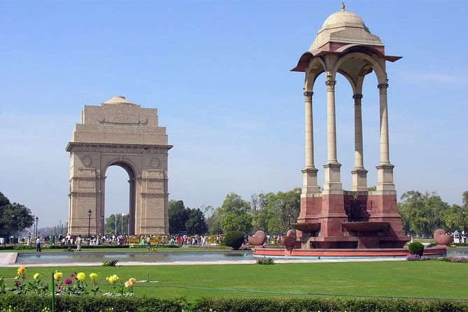 Private Full Day Old Delhi and New Delhi City Tour - Raj Ghat and the political center of New Delhi