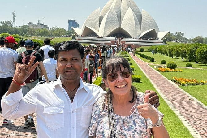 Private Full Day Old Delhi and New Delhi City Tour - Lotus Temple and the final hour