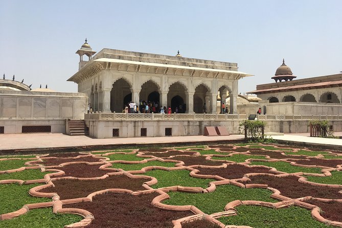 Private Golden Triangle 4 Day Tour from New Delhi - Day 3: Amber Palace and Jaipur’s royal center