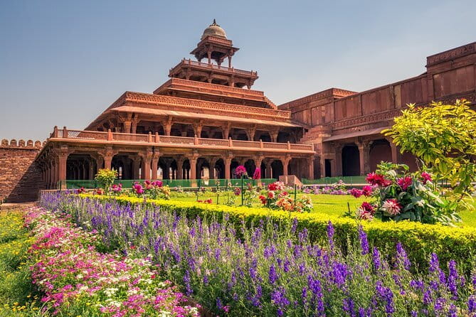 Private Golden Triangle 5 Days Delhi, Agra Jaipur By Car & guide - A fast route through India’s Golden Triangle