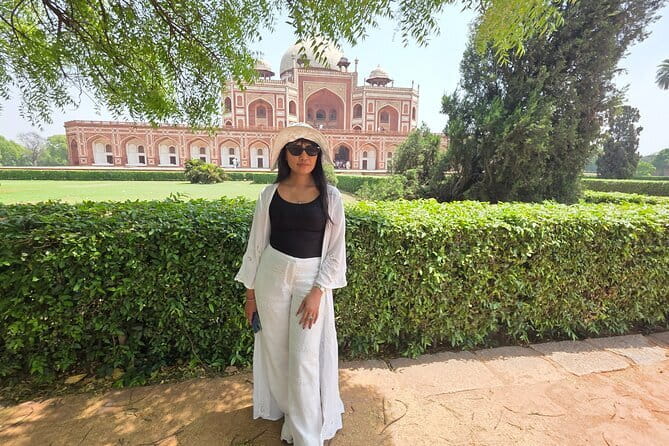 Private Guided Full Day Tour Of Old And New Delhi - A fast introduction to Delhi’s old and new sides