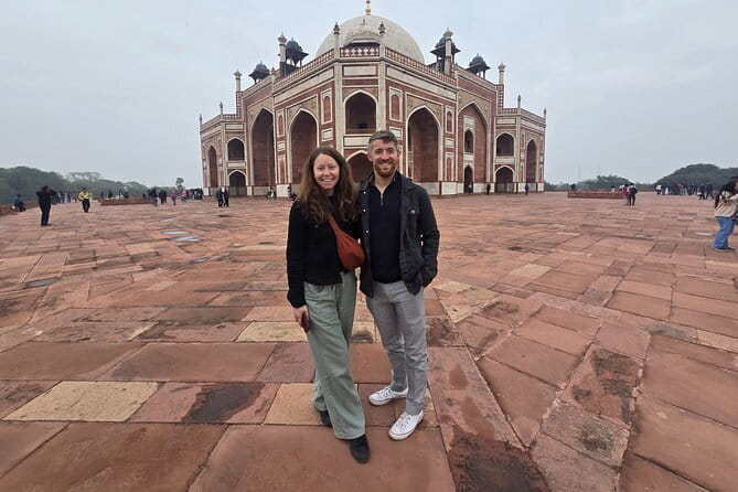 Private Guided Full Day Tour Of Old And New Delhi - Chandni Chowk by rickshaw
