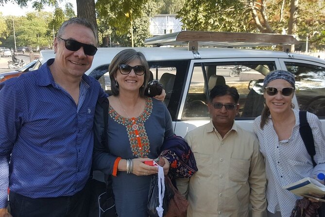 Private Guided Tour of Old and New Delhi - Lotus Temple and the modern side of Delhi