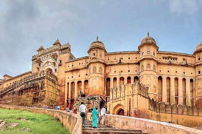 Private Jaipur(Pink City) Day Trip From Delhi By Car - The road from Delhi to Jaipur