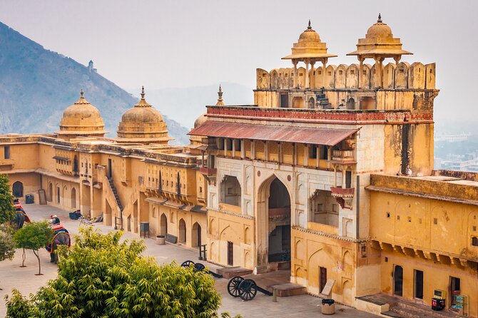 Private Jaipur Sightseeing Day Trip from Delhi - Amber Fort, Jaipur’s grand opening scene