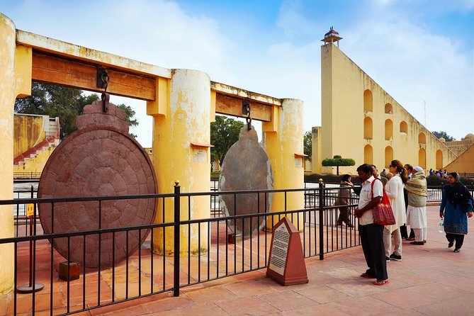 Private Jaipur Tour by Express Train from Delhi - City Palace connects Jaipur’s royal past with the modern city