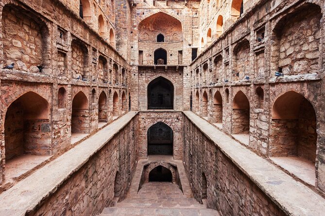 Private Old and New Delhi City Sightseeing Tour - Red Fort from the outside