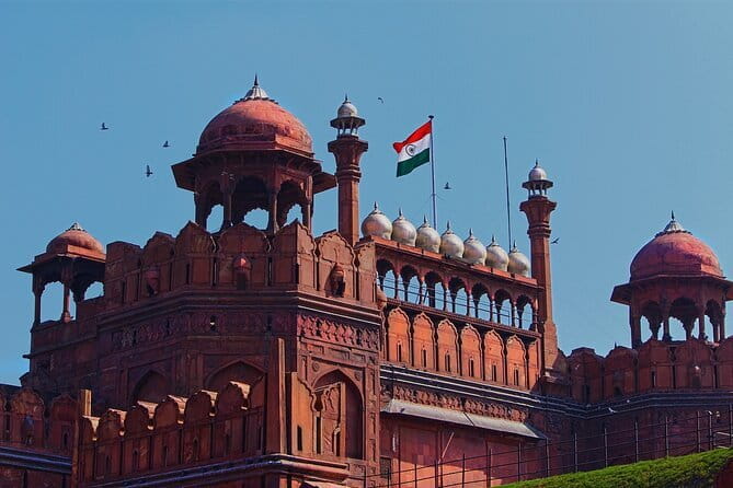 Private Old and New Delhi Full-Day Guided Tour - The fort complex and the power of the Mughal court