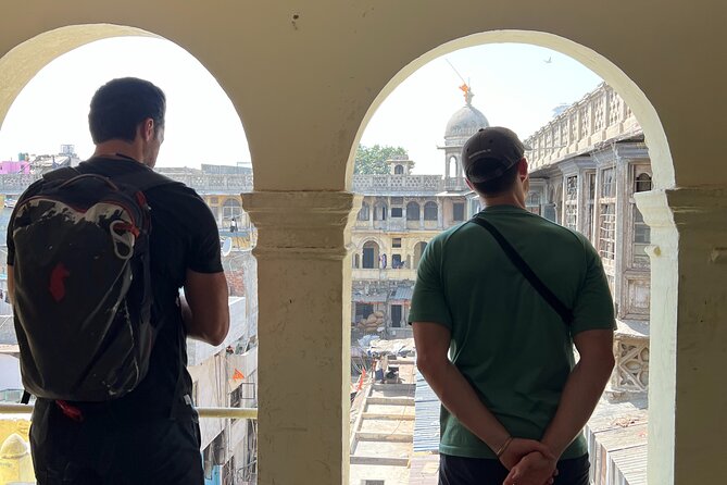 Private Old Delhi Heritage and Spice Market Tour - Paranthe Wali Gali and the food question