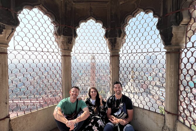 Private Old Delhi Heritage and Spice Market Tour - A quiet pause at the Jain Svetambar Temple