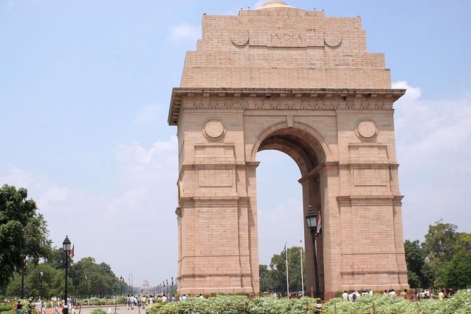 Private Old & New Delhi City Sightseeing Tour - A rickshaw ride through Chandni Chowk