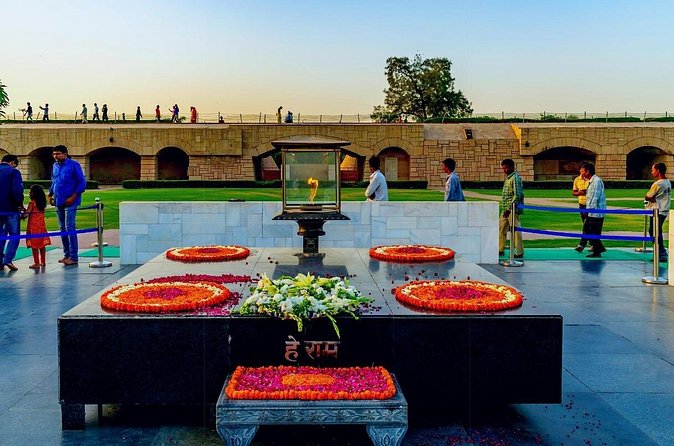 Private Old & New Delhi Sightseeing Day Tour - Jama Masjid and the lanes of Old Delhi