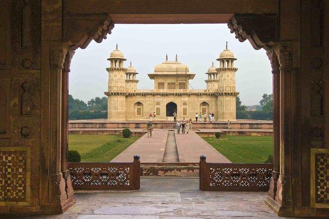 Private One Day Trip to Agra from Delhi by Superfast Train - Who should book this Agra day trip?