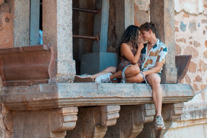 Private Photoshoot with a Local Photographer - The real value of $89.89 per person