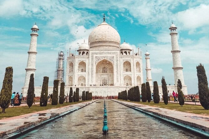Private Same Day Sunrise Taj Mahal Tour from Delhi by Car - The 3:00 AM Delhi pickup and private car ride