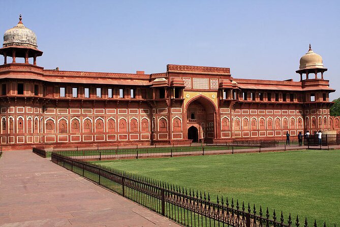 Private Skip the line Taj Mahal Sunrise Trip From Delhi By Car (All Inclusive) - How the Tour Handles Solo Visitors and Small Groups