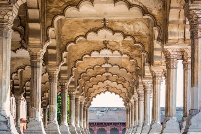 Private Sunrise Taj Mahal & Agra Fort Tour from New Delhi By Car - What the $119 price includes