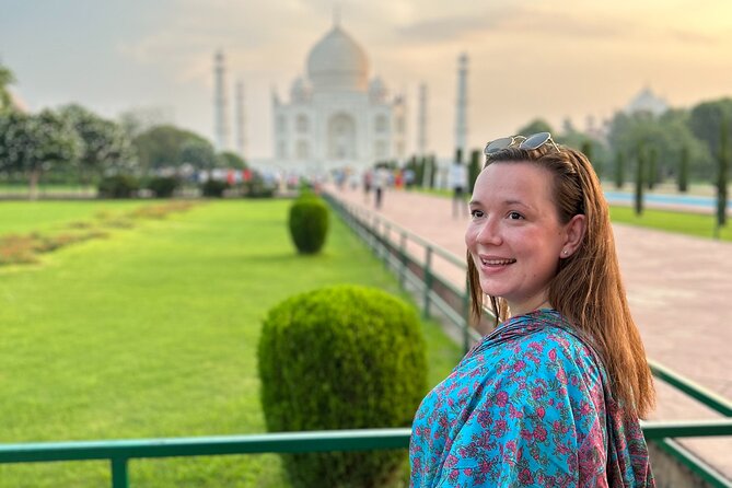 Private Sunrise Taj Mahal & Agra Tour from Delhi by Luxury Car - Breakfast after the monument