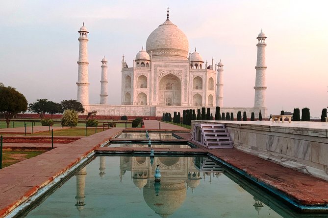 Private Taj Mahal ,Agra Fort and Baby Taj Tour From New Delhi - Arriving in Agra and meeting your guide