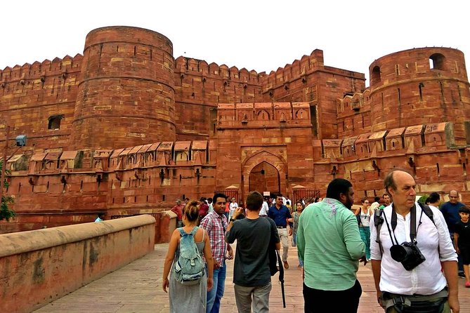 Private Taj Mahal & Agra Fort Tour from Delhi by Car - The guide and driver matter more than the low price
