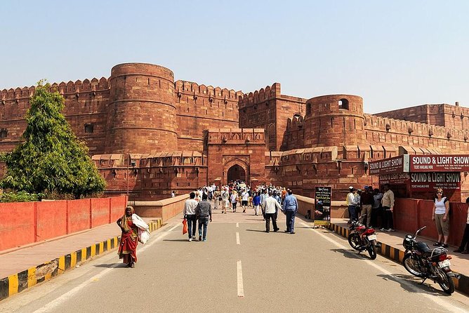 Private Taj Mahal and Agra Fort Day Tour from Delhi - Lunch Break Before the Taj Mahal