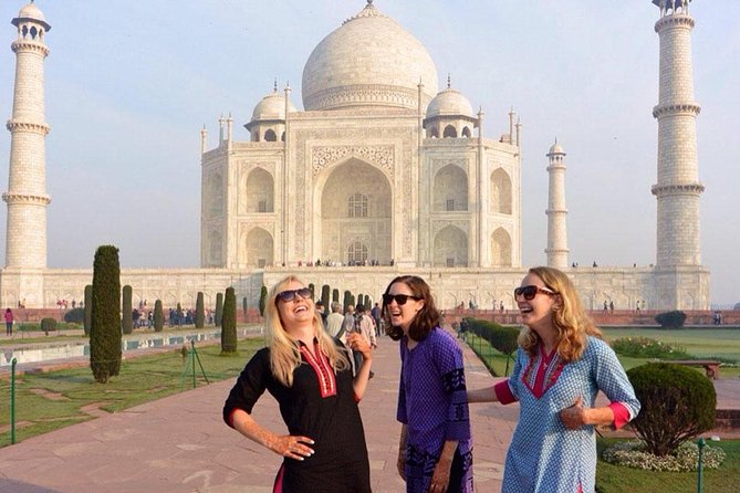 Private Taj Mahal and Agra Tour from Gurugram(Gurgaon) by Car - What the guide and driver add