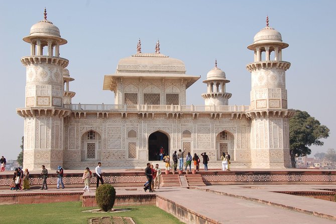 Private Taj Mahal Same Day Tour (Delhi - Agra - Delhi) - Seeing the Taj Mahal without wasting the day