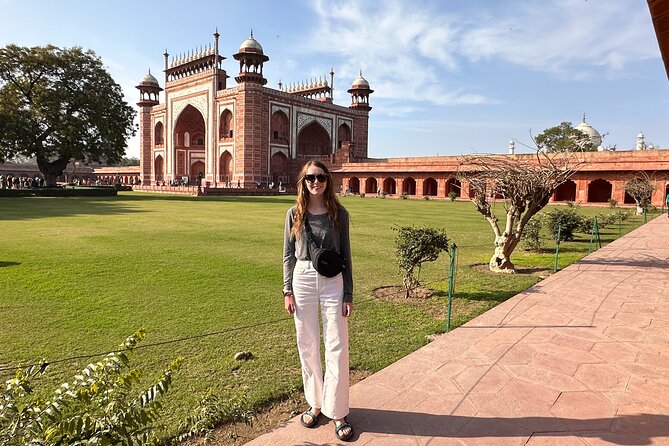 Private Taj Mahal Sunrise & Agra Day Tour By Car - The ride back to Delhi
