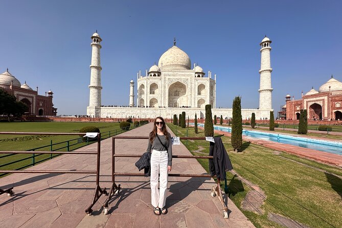 Private Taj Mahal Sunrise & Agra Day Tour By Car - Breakfast or lunch at the DoubleTree by Hilton