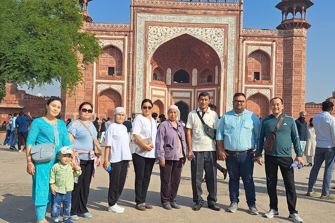 Private Taj Mahal Tour from Delhi by Car - Two hours inside the Taj Mahal complex