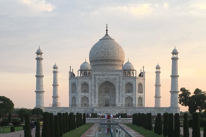 Private Tajmahal Day Tour From New Delhi By Gatiman Express Train - Morning pickup and finding the right train