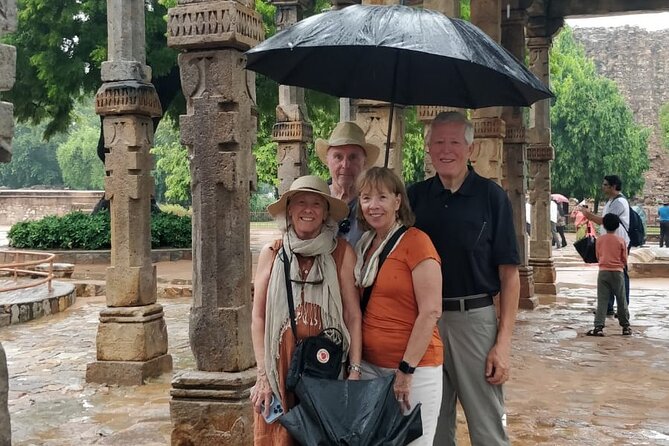 Private Tour in Mehrauli Archaeological Park & Qutub Minar - The guide makes the difference