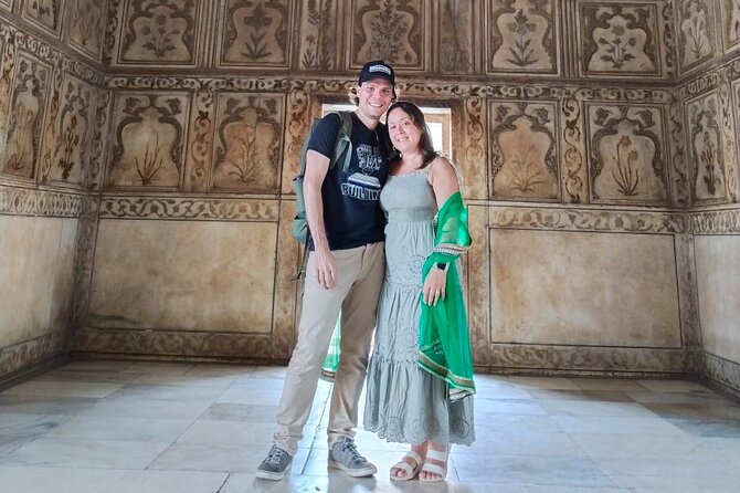 Private Tour of Taj Mahal from Delhi by Chauffeured Car - Lunch at a five-star hotel
