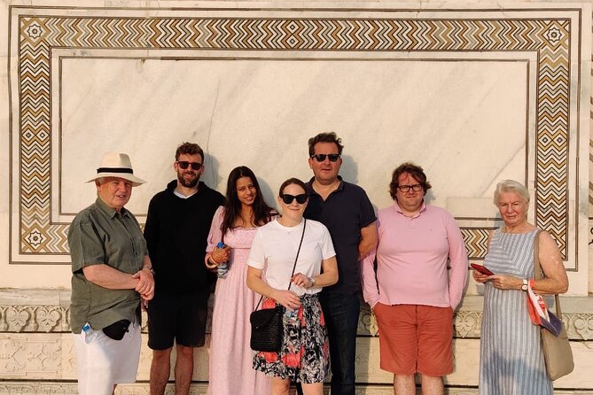 Private Tour of Taj Mahal from Delhi by Chauffeured Car - Agra Fort: the imperial counterpoint