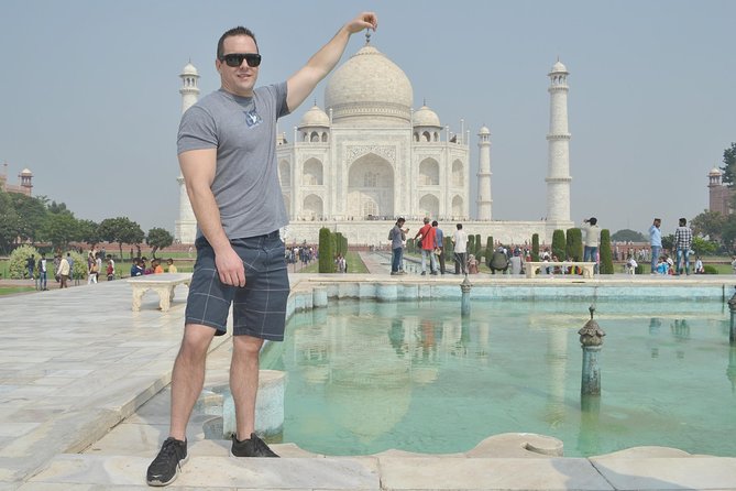 Private Tour:Sunrise Taj Mahal Love Tour From Delhi including Agra fort - Leaving Delhi in a private car