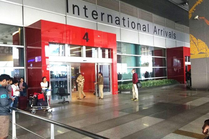 Private Transfer From Delhi Airport to Hotel in New Delhi - Why a private Delhi airport ride can be worth it