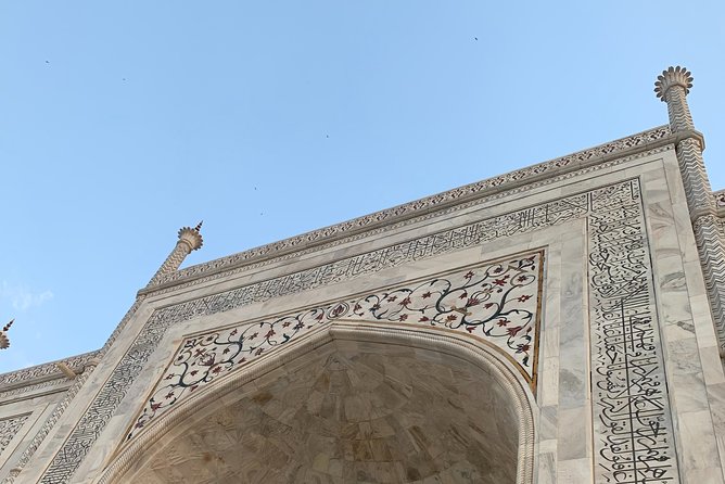 Private Transfer From New Delhi Airport /Hotel to Agra - What the car ride to Agra is really like