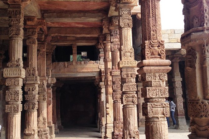 Private Transfer From New Delhi to Jaipur - Meeting the driver at a Delhi hotel or airport