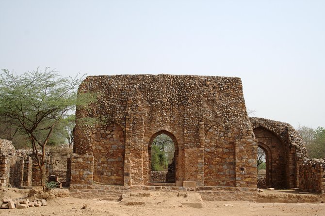 Private Walking Tour: South Delhi Heritage including Qutub Minar and Mehrauli Archaeological Park - Lunch, dinner, and the value of the $104 price